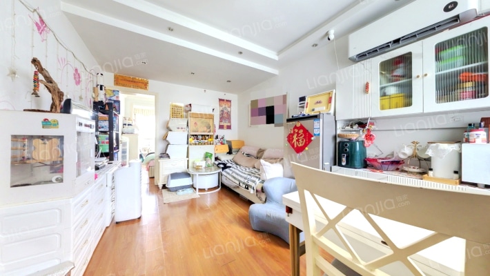 彭豪公寓二手房实景图