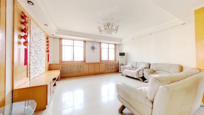 工人路338号院二手房实景图