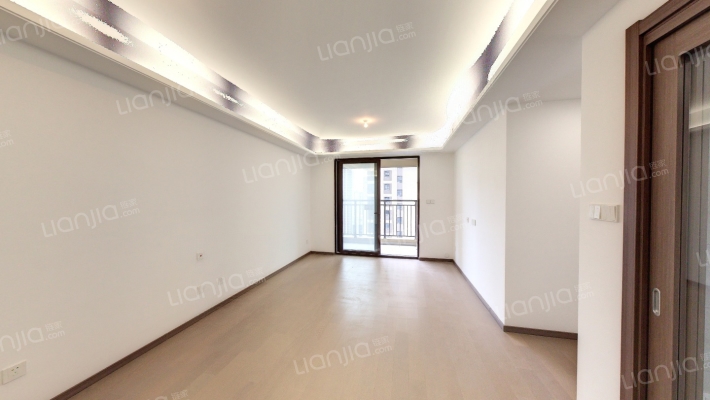 万科观湖礼著二期二手房实景图