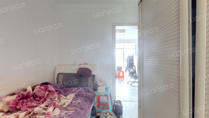 蓑草路95号二手房实景图