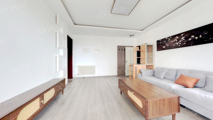 西海岸路38号二手房实景图