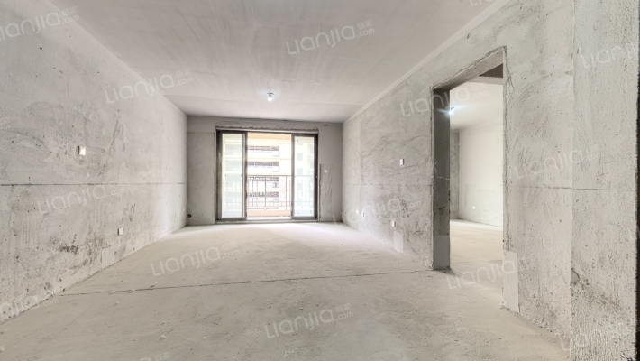 中交荣域A区二手房实景图