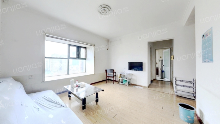 雅荷春天二手房实景图