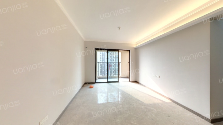 雅居乐新地二手房实景图