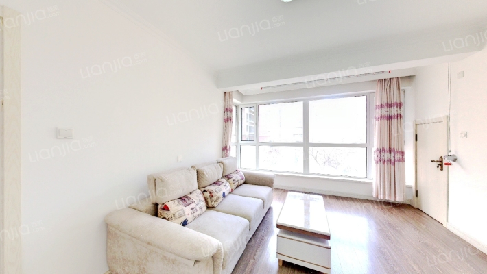 鑫丰中心里二手房实景图