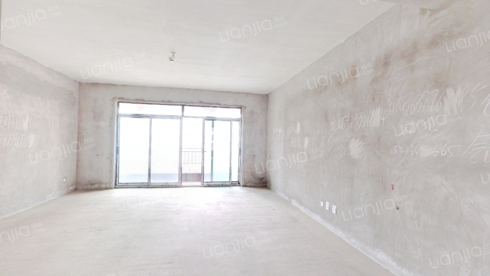 天晋二手房实景图