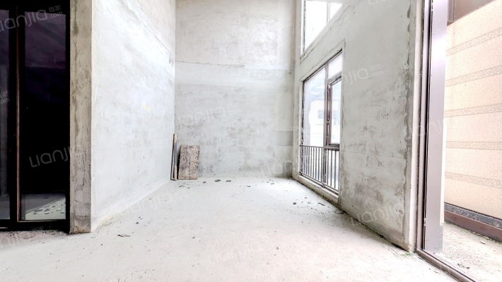 五矿万樾台二手房实景图