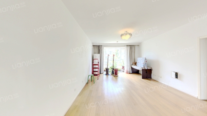 小镇西西里聚贤里二手房实景图