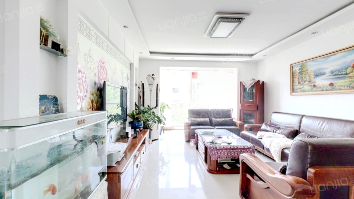 雷明雅阁二手房实景图