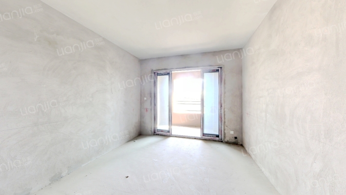 渝开发·格莱美一组团二手房实景图