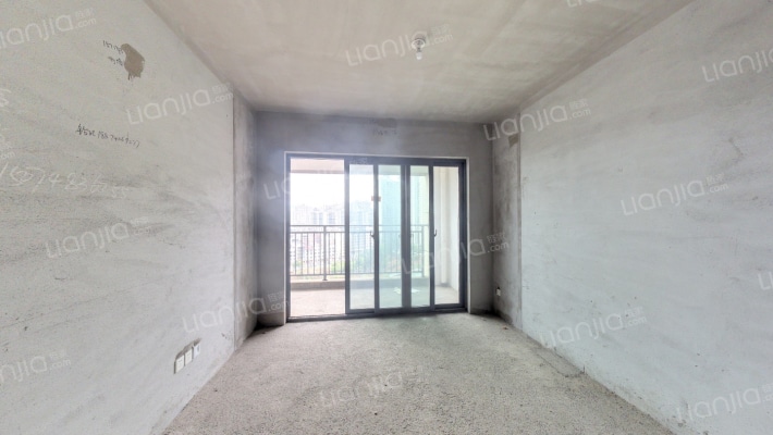 港湘铂玥二手房实景图