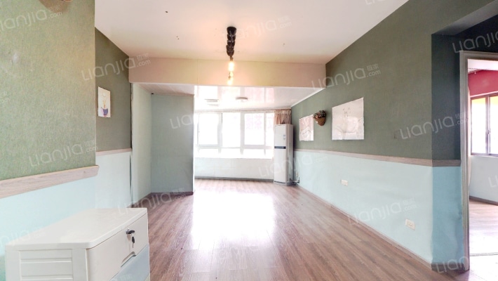 海宇凌云香榭二手房实景图