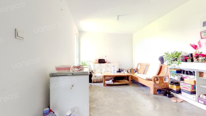 腊山南苑二区二手房实景图