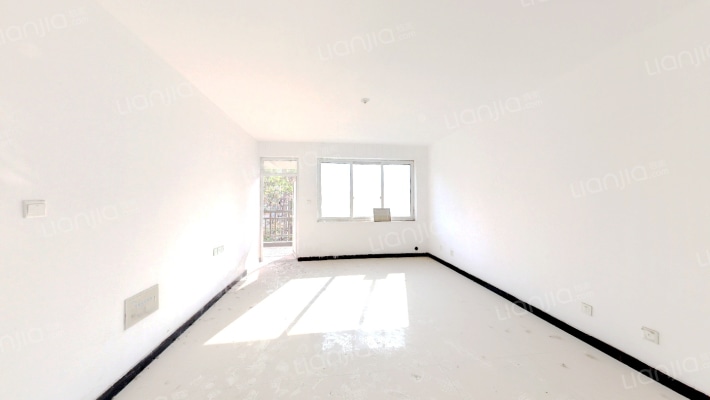 阳光港湾二手房实景图