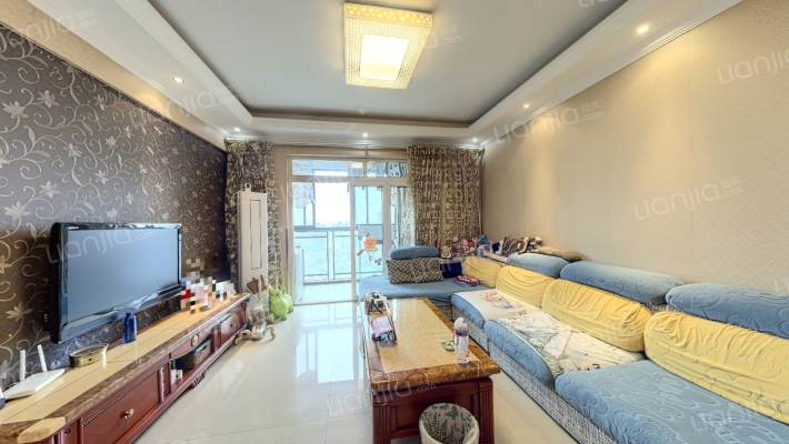 富悦果岭二手房实景图