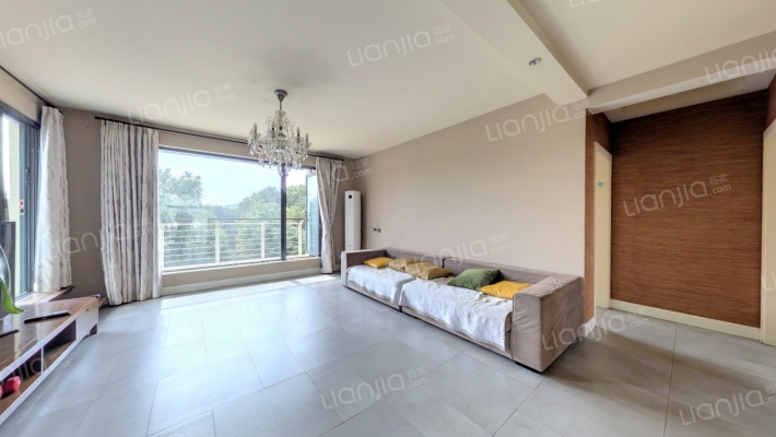 万科凭栏苑二手房实景图