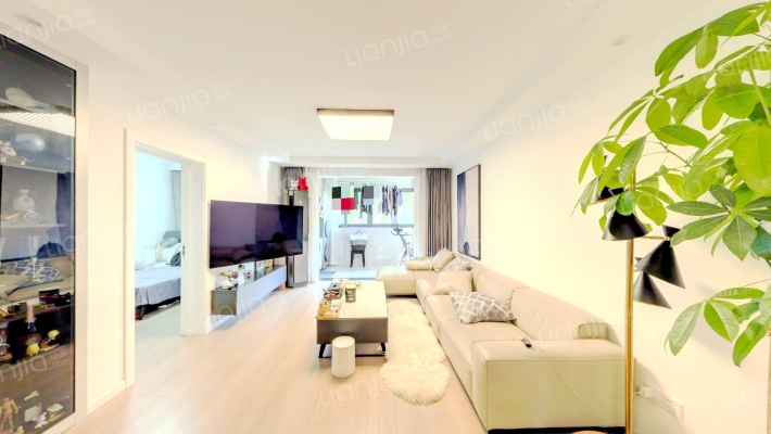 新梅广场二手房实景图