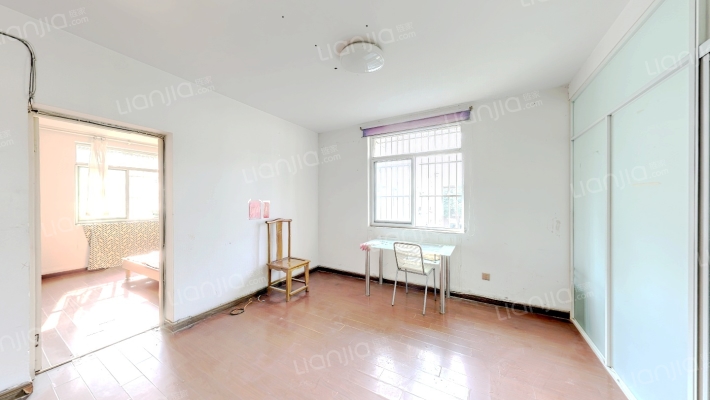 青年西区二手房实景图