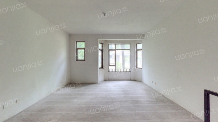 三盛翡俪山二手房实景图