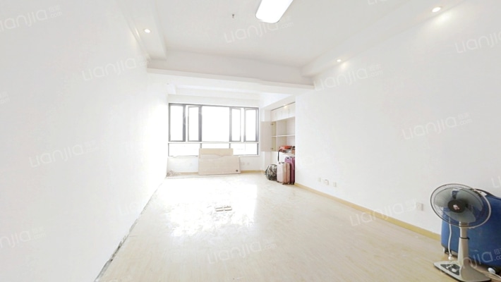 新城市广场摩尔特区二手房实景图