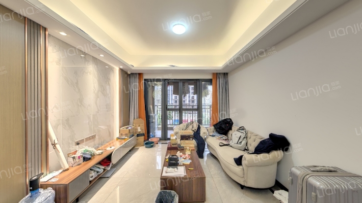 中国铁建领秀公馆二手房实景图