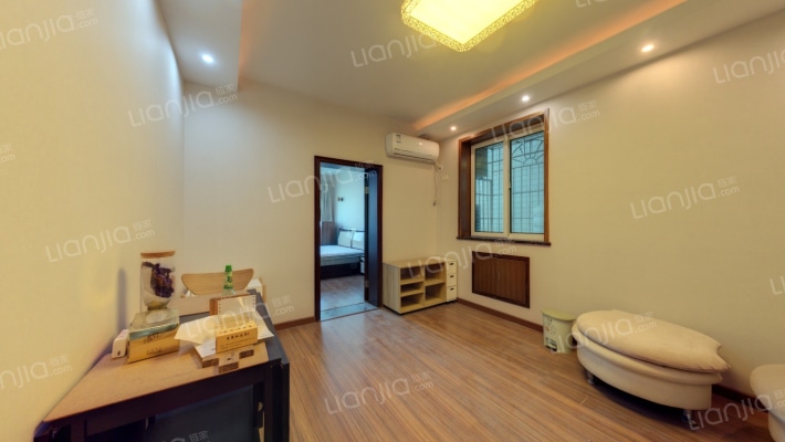 龙家秀色二手房实景图