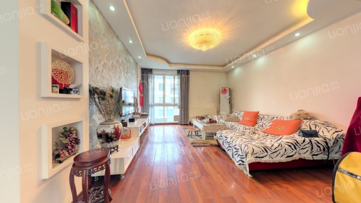 半岛花园二手房实景图