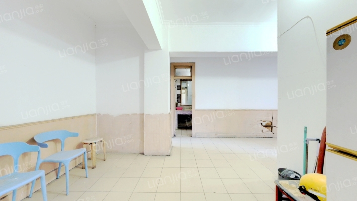 信合家属院二手房实景图