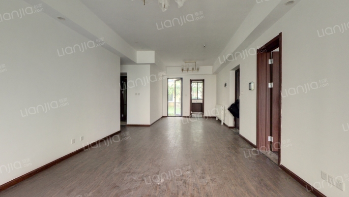 阅山墅二手房实景图