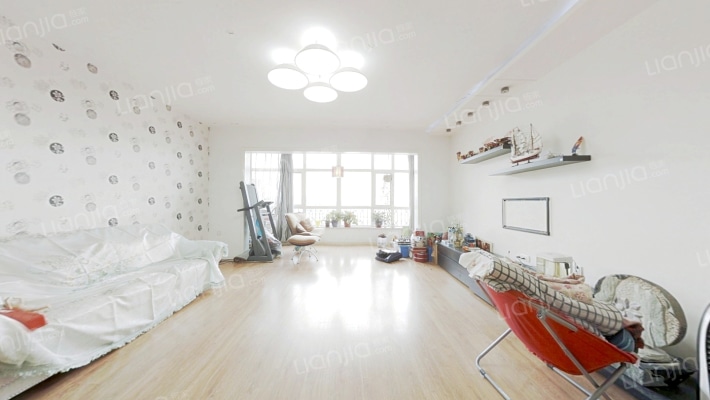 巴黎广场二手房实景图