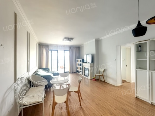 整租·千禧河畔B区 3室1厅 东南