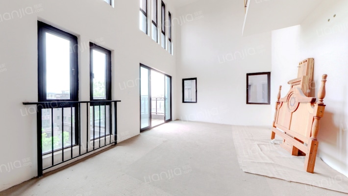 朗悦二手房实景图