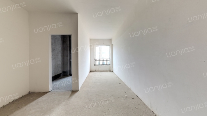 绿地城欧洲风情小镇五月花二手房实景图