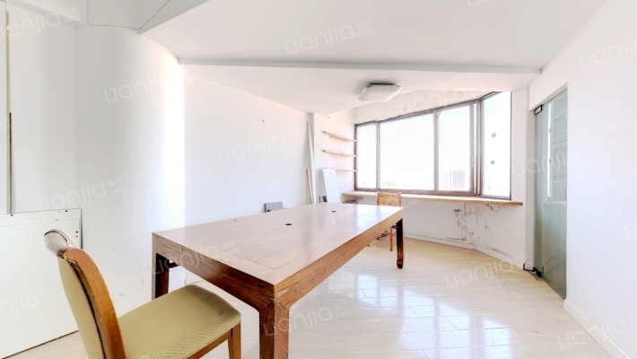 莱克大厦二手房实景图