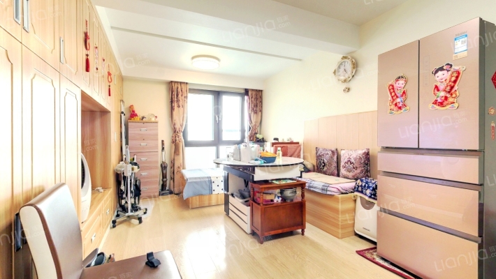 阳光新苑二手房实景图