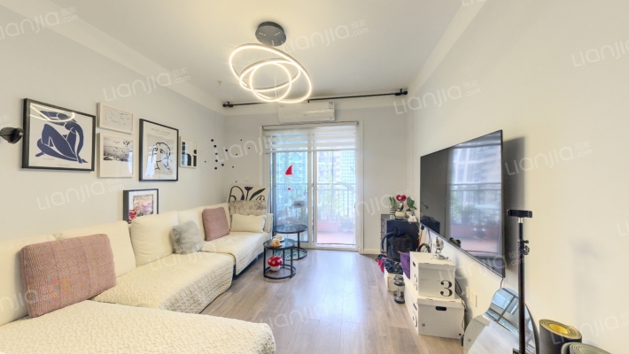 新城吾悦华府二手房实景图