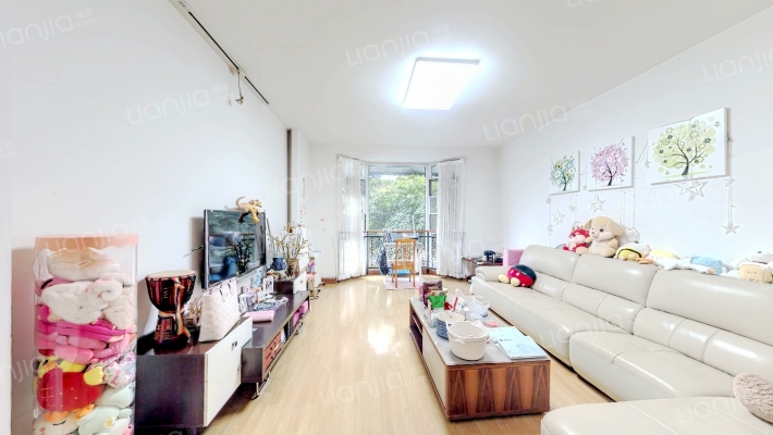 四季春天二手房实景图