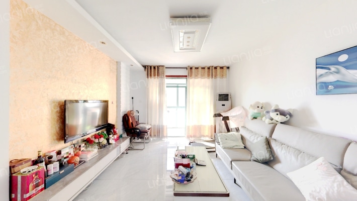 巴黎春天二手房实景图