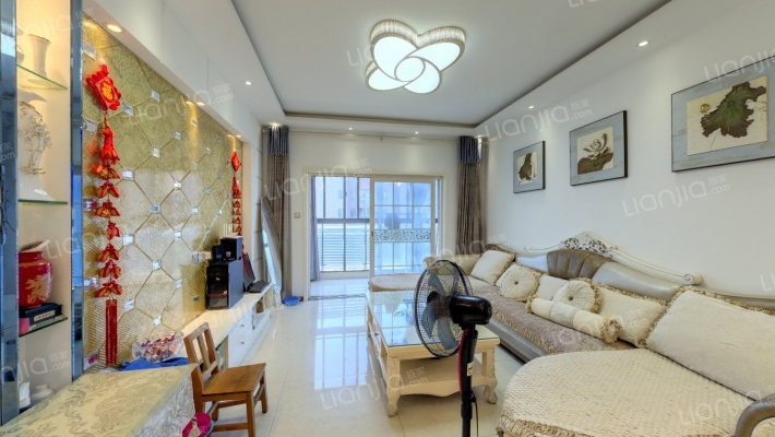 摩天逸品二手房实景图