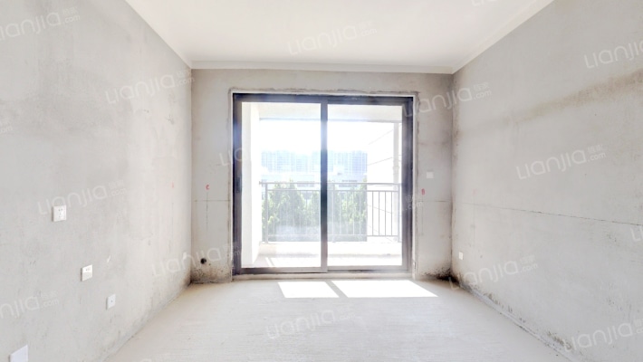 龙中金源二手房实景图