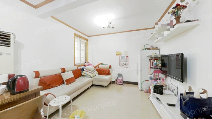 燕华花园二手房实景图