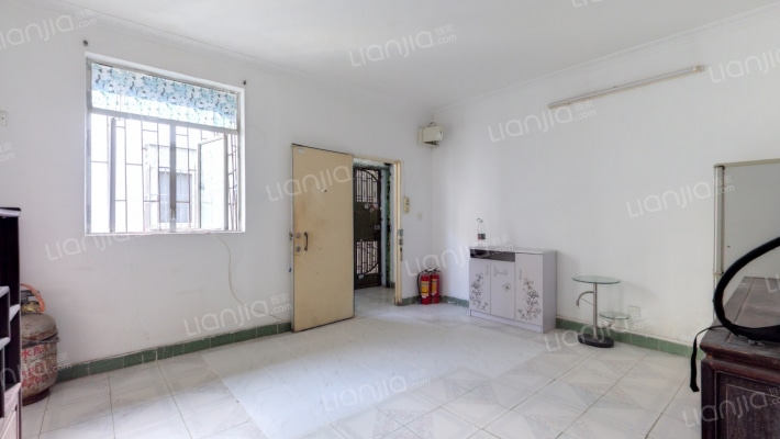 鹏湾住宅楼二手房实景图