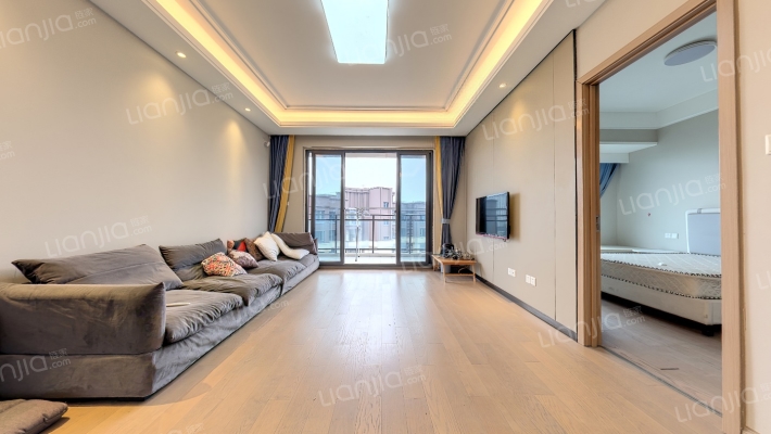 绿地新城新里桃溪川二手房实景图