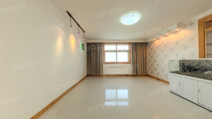 中建嘉苑二手房实景图