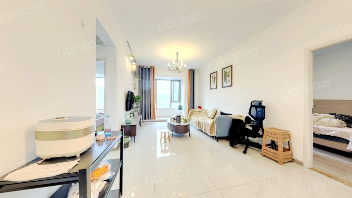 新港长江府二手房实景图