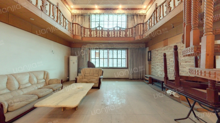 秋实花园二手房实景图