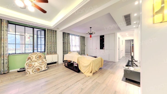 西南名苑二手房实景图