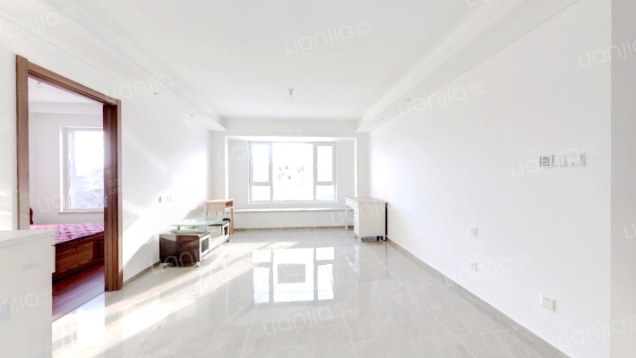 保利时代C12区二手房实景图