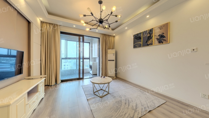 金鹰华庭一期二手房实景图