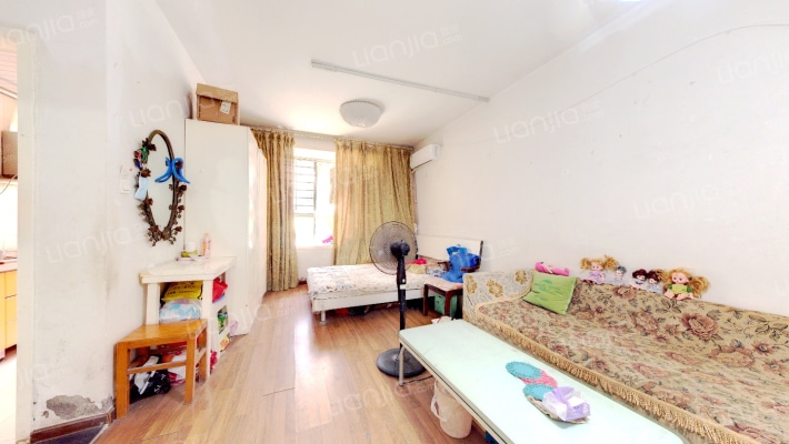 雅阁思达二手房实景图